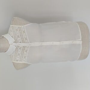 H&M Sleeveless Button Down